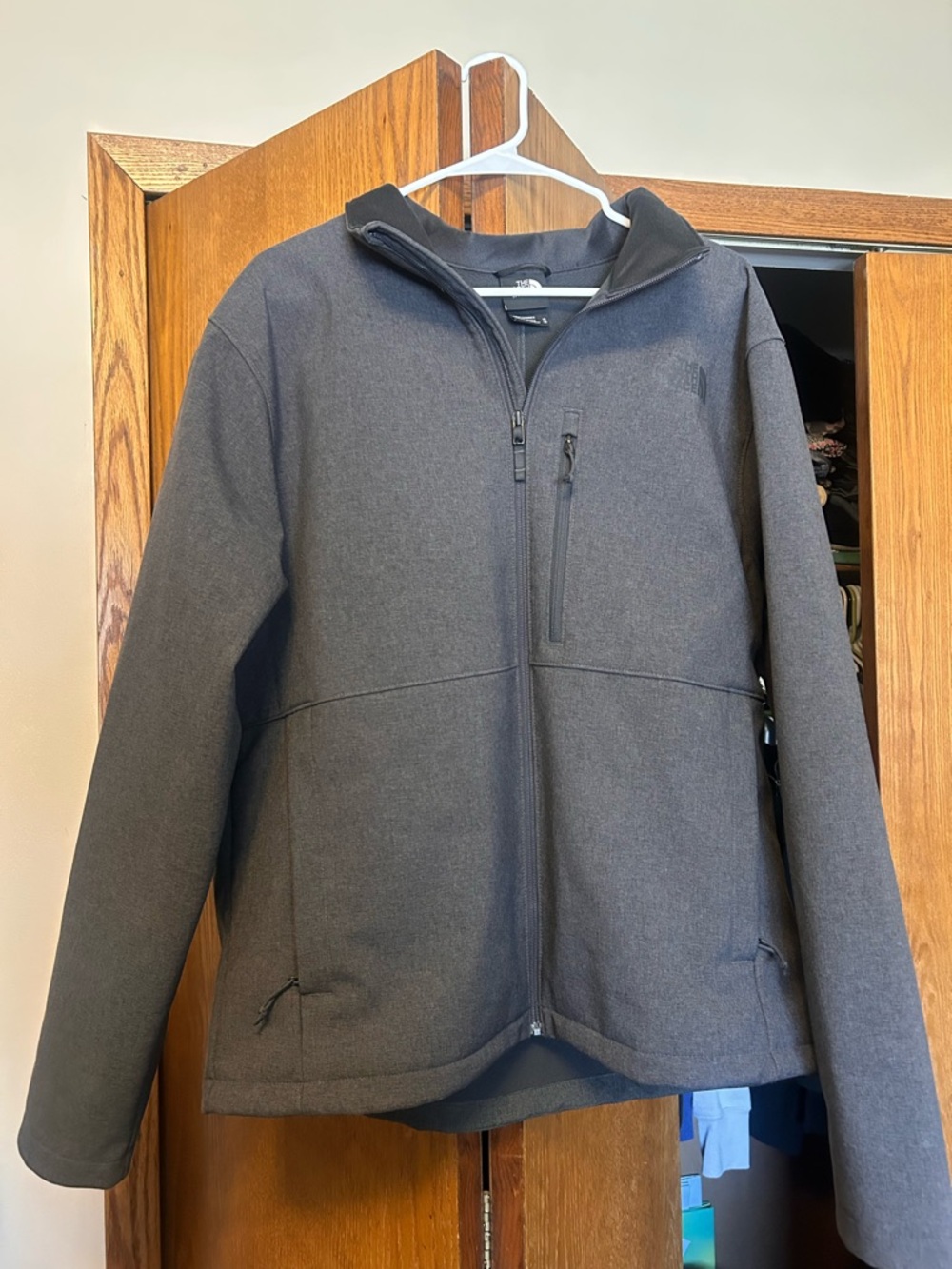 The North Face Men's Charcoal Performance Softshell Jacket